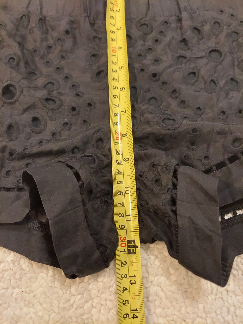 Ella Moss Black Eyelet Pocketed Shorts NWT Size M - Picture 7 of 8